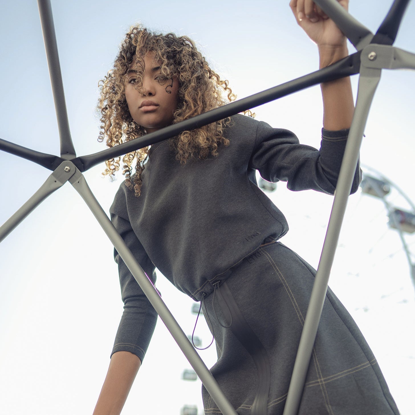 Maxi Top Stitch Zipper Skirt